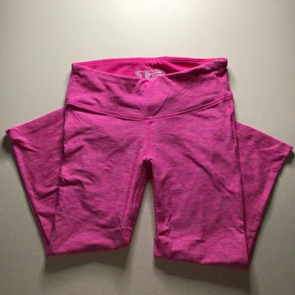 ✨2/$40✨ NWOT New Balance 🩷BARBIE🩷 Women’s Capri Leggings